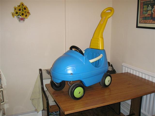 Blue Car  with Handle 32